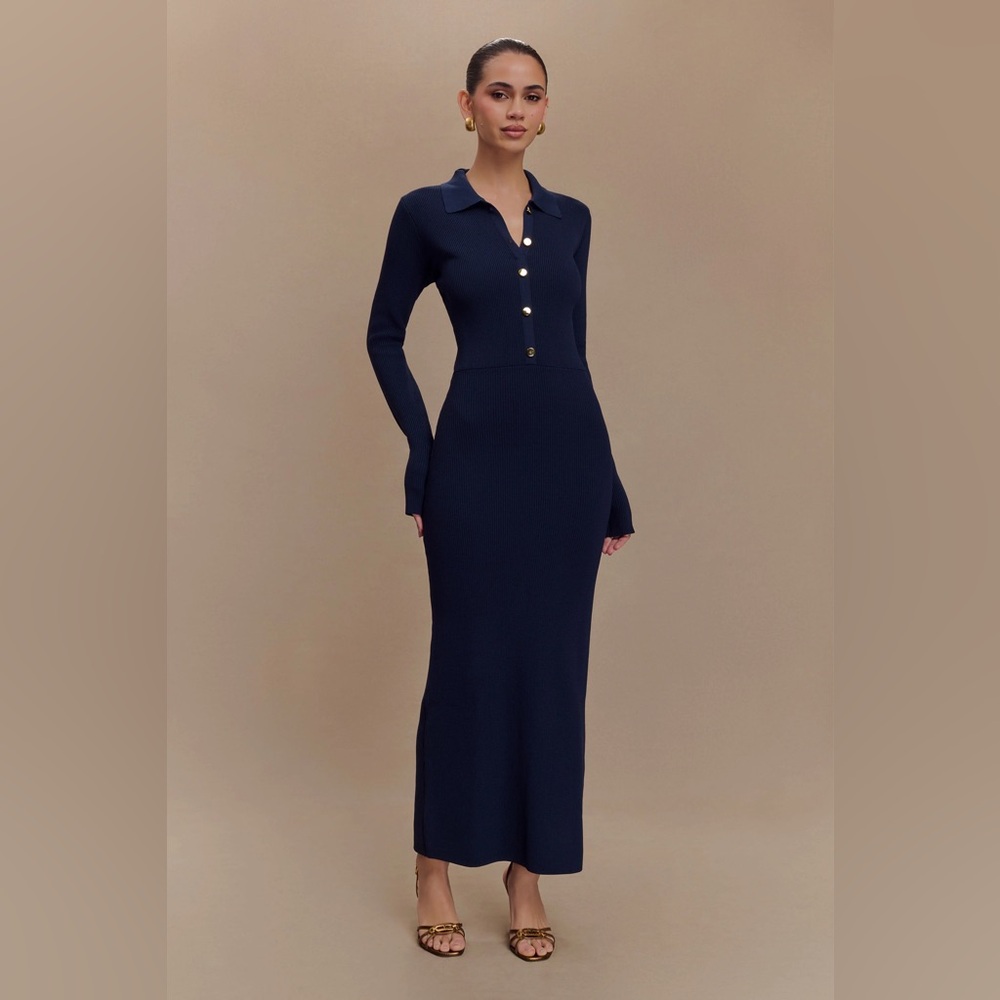 Abbey Buttoned Knit Midi Dress - Navy
Size Medium